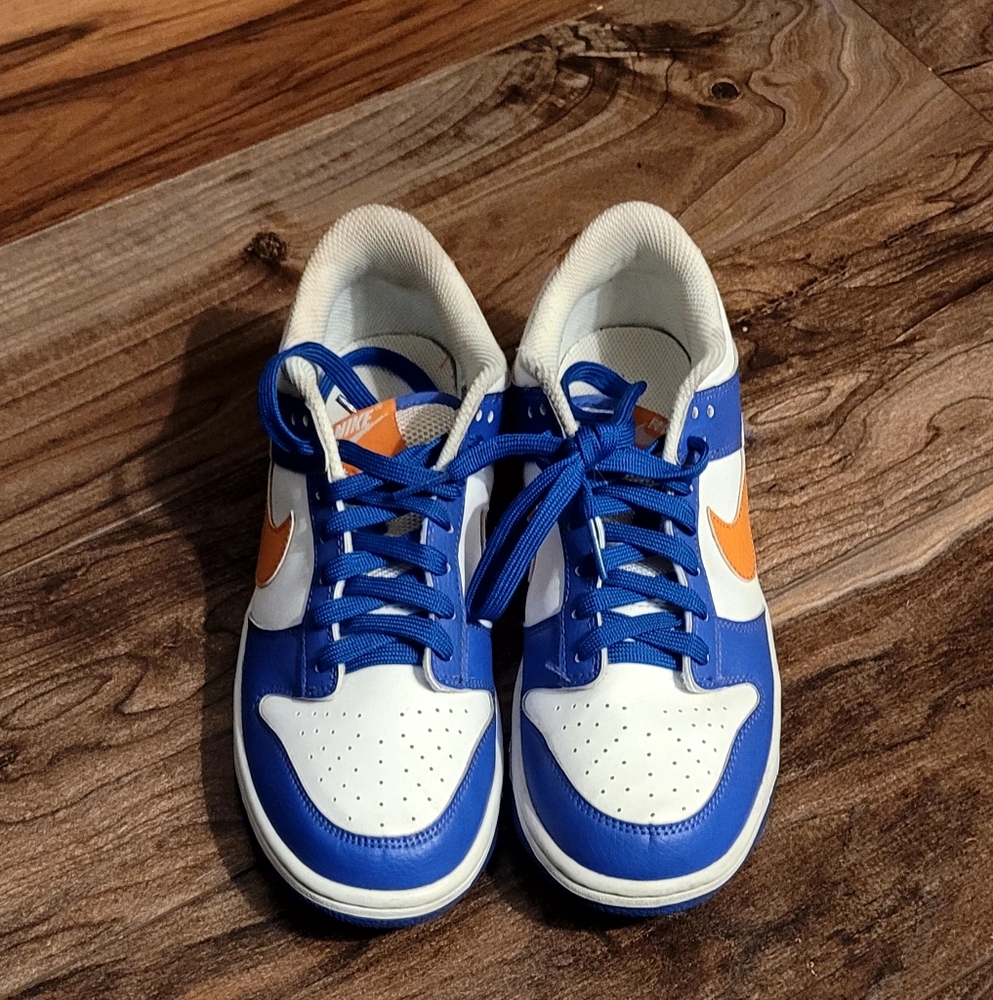 Knicks Nike Dunks